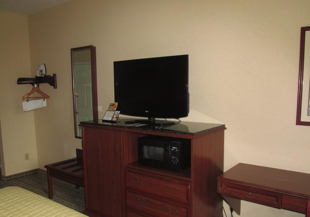 Hotel Baymont By Wyndham Lafayette Airport Pokoj fotografie