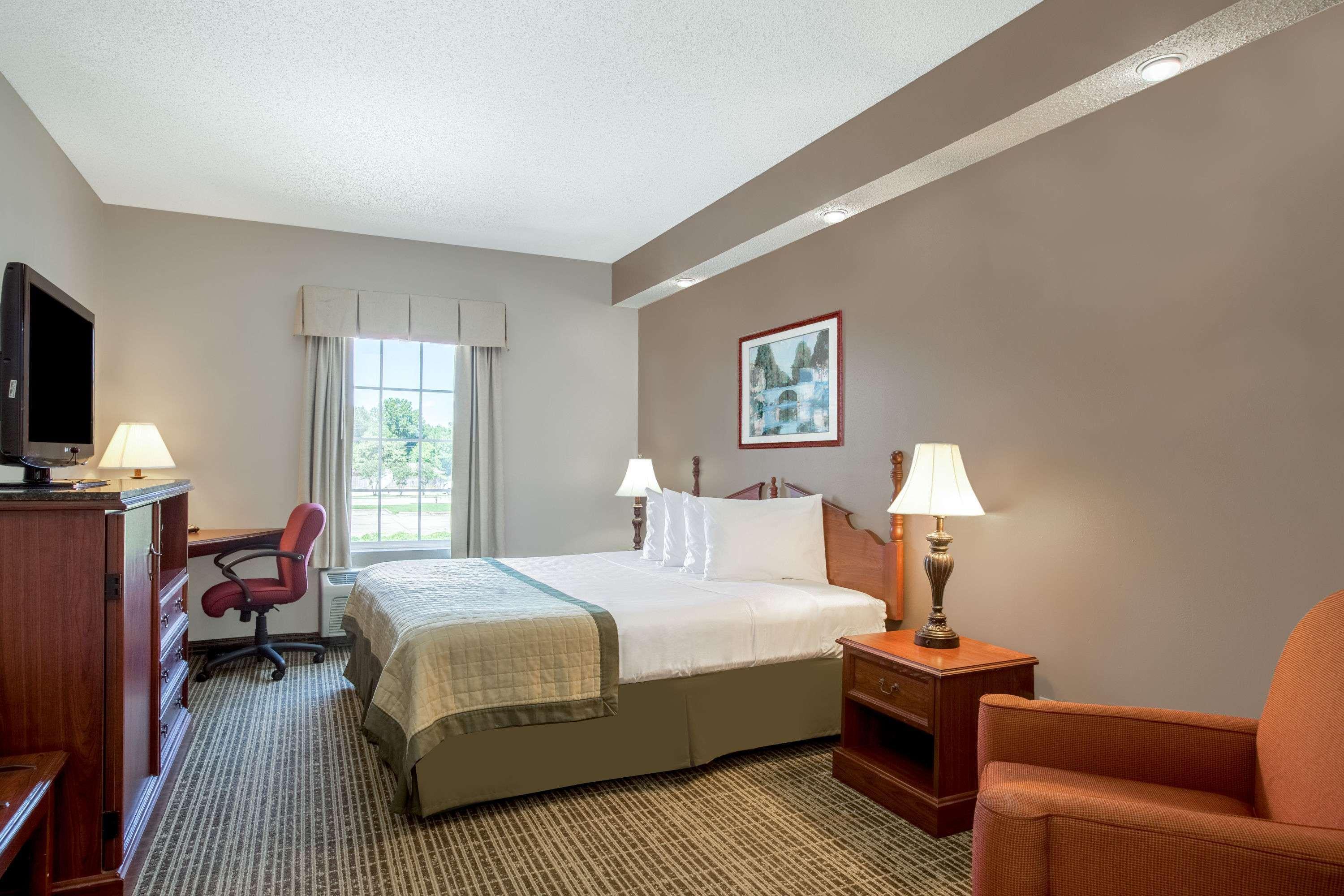 Hotel Baymont By Wyndham Lafayette Airport Exteriér fotografie